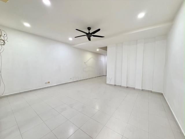 2-Storey Terrace House / JP Perdana / Mount Austin / 1