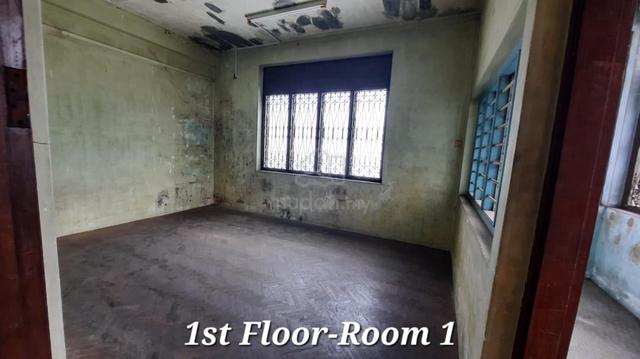 Commercial Bungalow in Near Georgetown For Sale 1