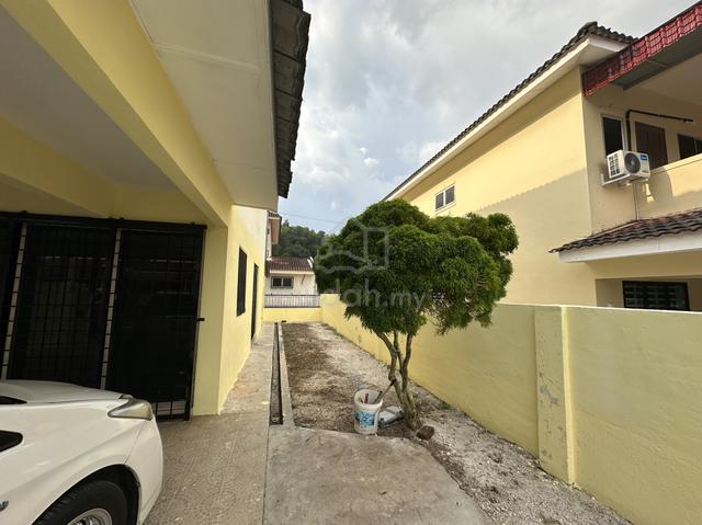 Menglembu Taman Arkid house for rent 1