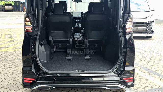 2023 Toyota VOXY 2.0 S-Z (A) - 4