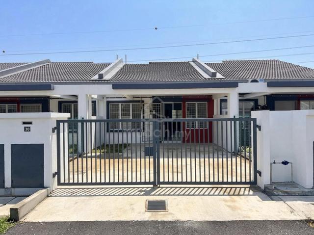 (Luas) 1 Storey Terrace, Taman Salak Kasturi 2, Sepang 1