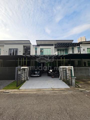 Jasper Residence at Bandar Seri Alam Masai / MIDAS 1