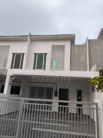 Bandar Seri Impian @ Kluang Double Storey Terrace House for Rent 1