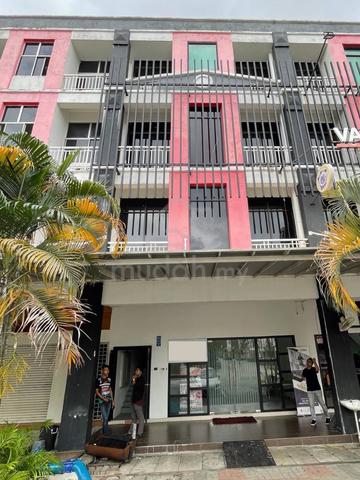 HIGH ROI 6600ft 4 Storey Shop Office Lot Salak Tinggi Sepang 1