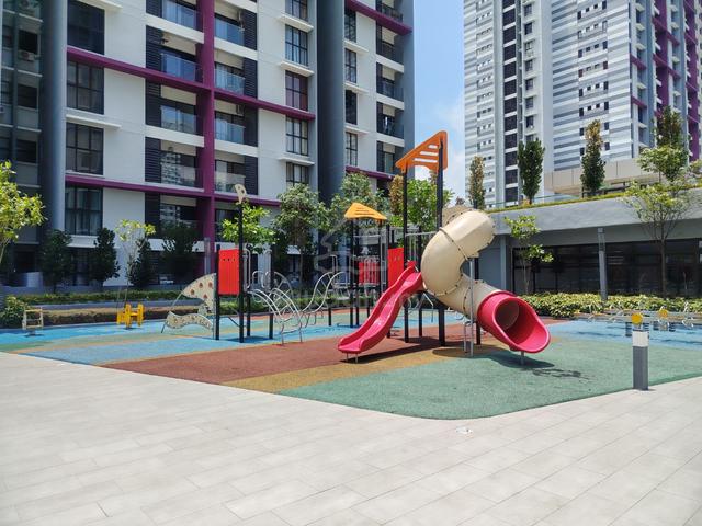 Admiral Residences 1
