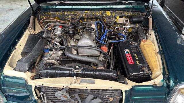 Mercedes Benz (M) W115 - 4