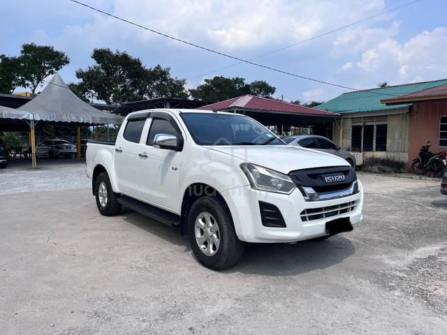 2017 Isuzu D-MAX 2.5 (M) 4x2 (LOAN KEDAI) - 2