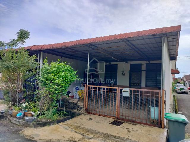 Rumah Teres Setingkat Negotiable 1