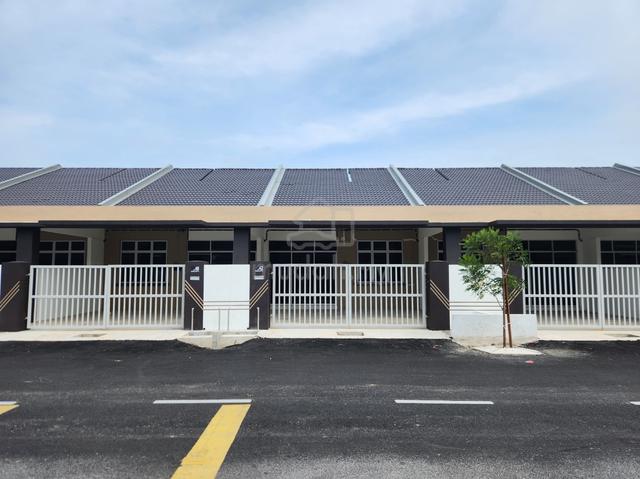 Rumah Teres 1 Tingkat di Bandar Kuantan Putri!! (Persis Ujana) 1
