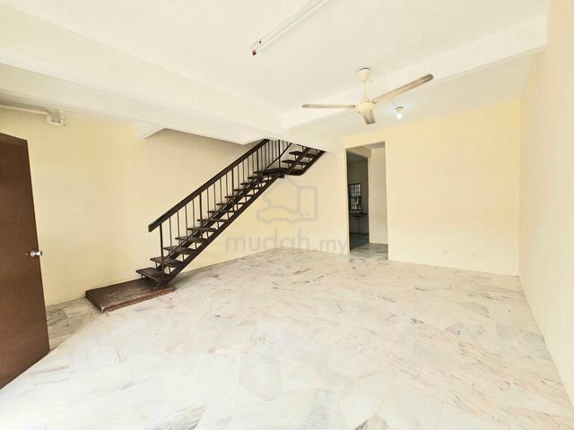 Last unit - 2 Storey Terrace at Taman Saujana Puchong 1