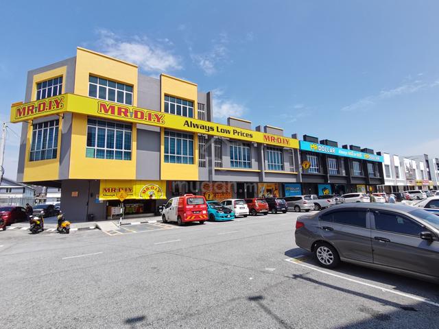 2 Storey Shoplot Investment with Ready Tenant 3
