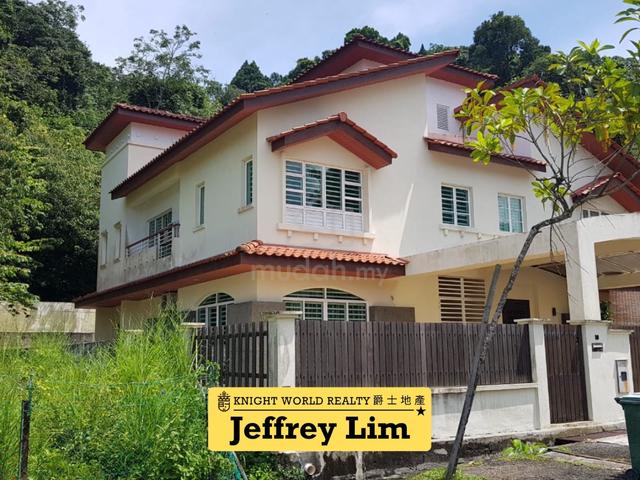 【Corner Unit】2 Storey Semi-D @ Casa Permai 1