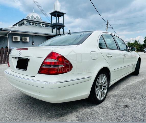 2004 Mercedes Benz E240 ELEGANCE (CBU) 2.6 - 4