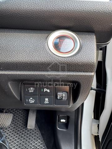 2016 Honda CIVIC 1.5 TC (A) - 360 Camera, Type R - 4