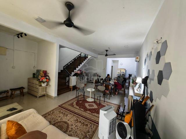 Partially Furnished Cogan Bukit Raja 2 Storey Klang Gated Guarded 1