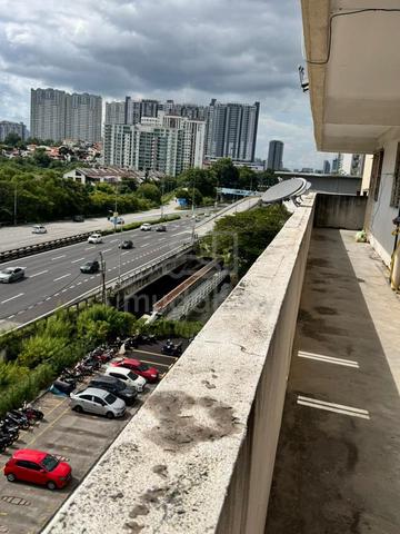 Desa Putra (Queensbay) 1