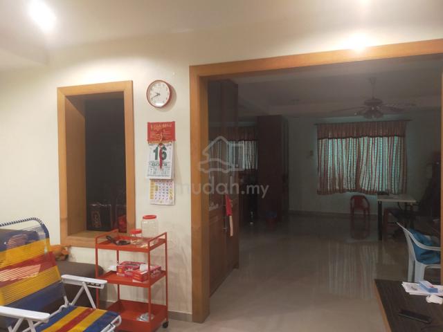 Semi-D corner at Bandar Bukit Raja, Good Condition Best Buy Value 1