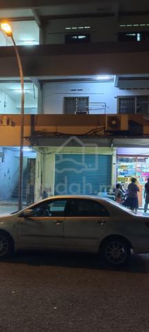 Ground floor Endlot shot subang jaya  1