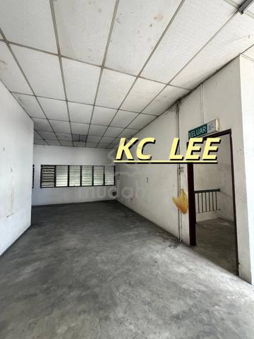 1.5 Storey Light Industry Corner Lot For RENT @ Perindustrian Valdor 1