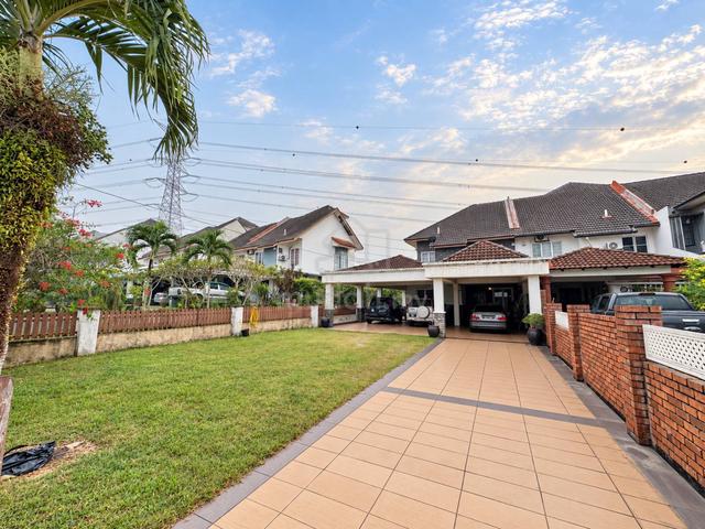 ENDLOT + EXTRA TANAH YANG LUAS- 2 Storey Bangi Golf Resort 1