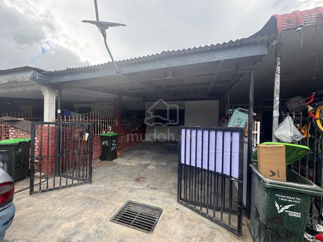 Taman Kemajuan📍Unit Renovated✅️Strategik Area✅️Full Loan✅️ 1