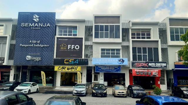 Facing Mainroad Ground & 1st Floor Shop TTDI Grove Kajang Perdana 1