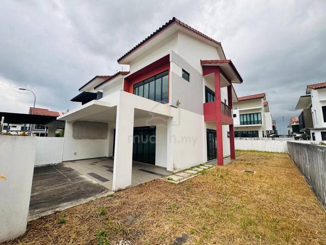 Double Storey Corner House 1