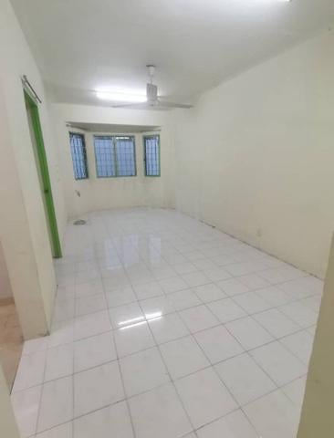 Apartment Lestari (Damansara Damai) 1