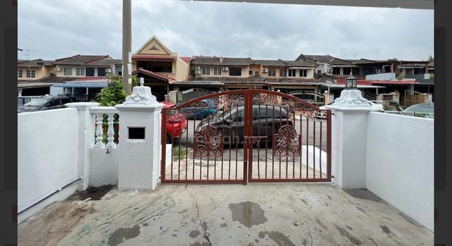 Desa Sri Jenaris Kajang Double Storey Terrsce House Rumah Sewa Murah 1