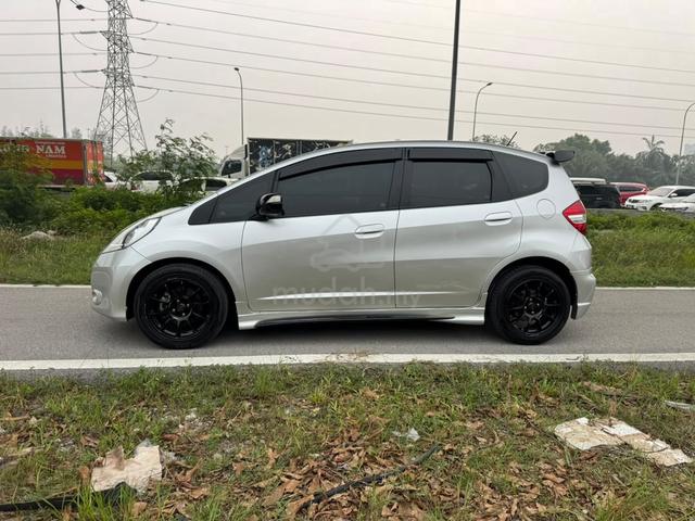 2014 Honda JAZZ 1.5 Auto 5 Speed Mugen One Owner - 4