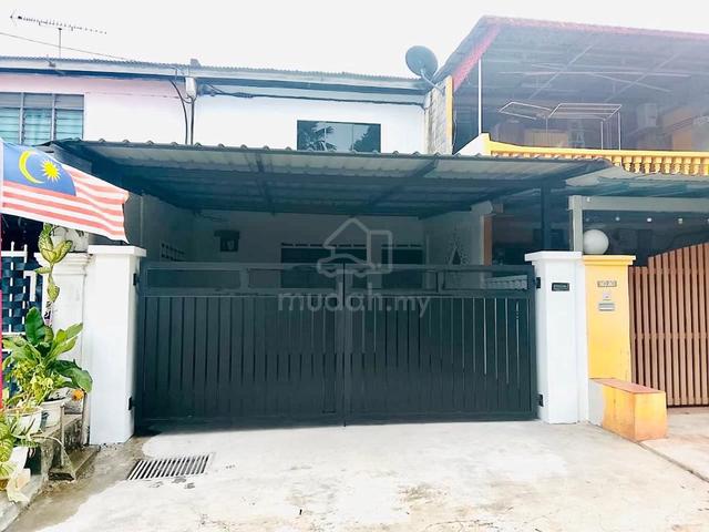 Rumah 2 tingkat low cost taman gembira johor below market renovated 1