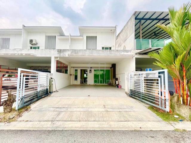 Hijayu 1 Sendayan Renovated Fully SPC Floor Double Storey 1