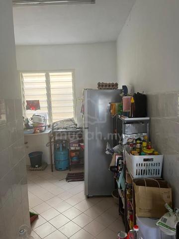Flat PKNS Seksyen 7 Shah Alam 2