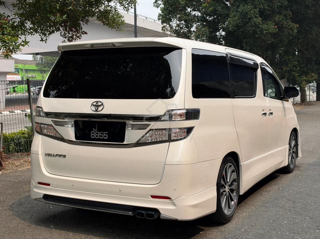 Modellista Continental Tyre Toyota Vellfire 2.4 - 2