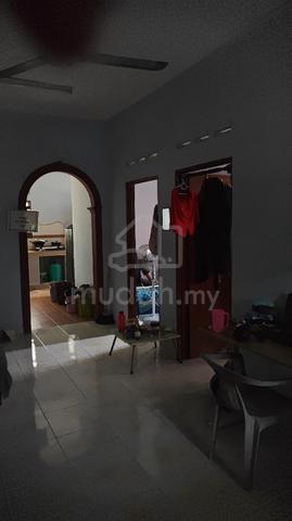 parit raja student uthm 1