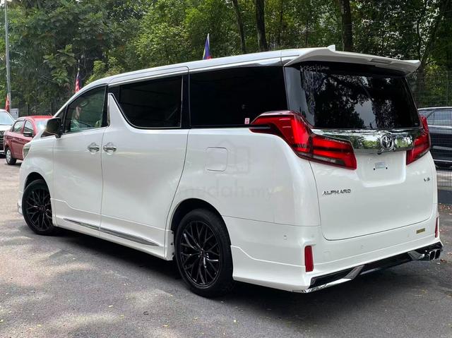 2021 Toyota ALPHARD 3.5 SC JBL Full Spec 4.5 B - 3
