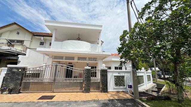 [TERMURAH| CORNER LOT] 2sty SemiD Cluster Sek 5, Bukit Mahkota, Bangi 1