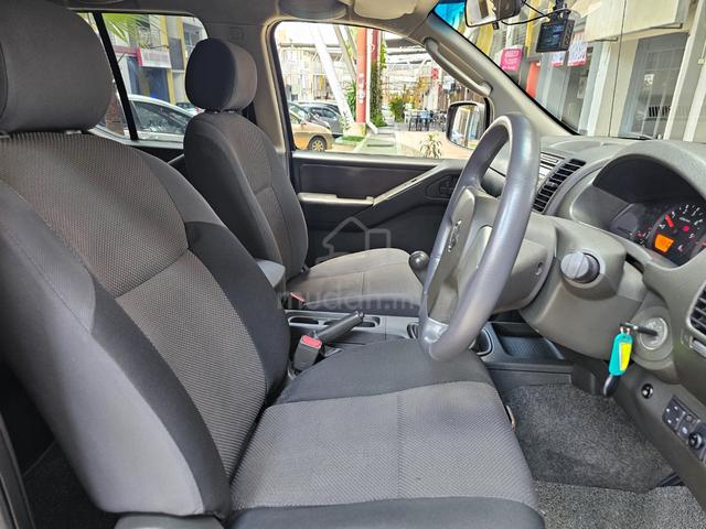 Nissan NAVARA 2.5 SE (MT) 4X4 - 3