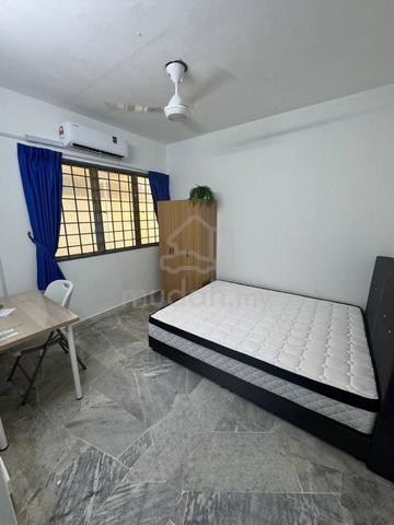 Middle Room, De Tropicana, Kuchai Lama [Near MRT,NSK,TRX, MALE UNIT] 1