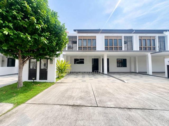 SPACIOUS 2 Storey Terrace Belladonna, Taman Setia Warisan Tropika 1