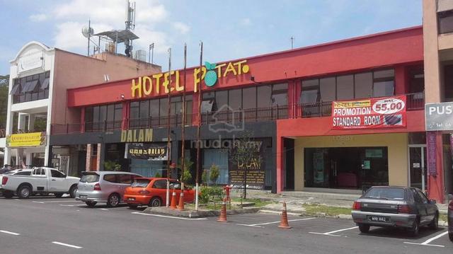 Seremban 2 Lake view Square 26x80 facing mainroad Hightraffic freehold 1