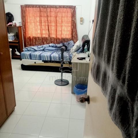 Pangsapuri Kenanga (Park View Court) 1