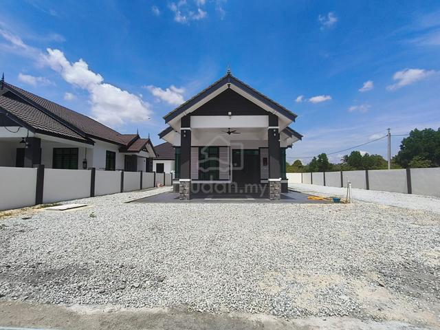Banglo setingkat kg banggol kapas serada 1