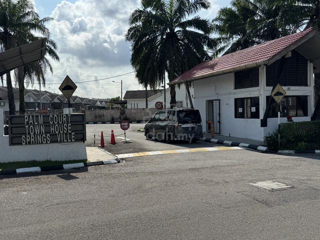Merak Townhouse Bandar Putra 1