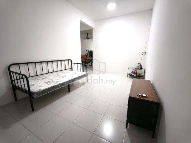 Bilik utk disewa Taman air molek perdana 1