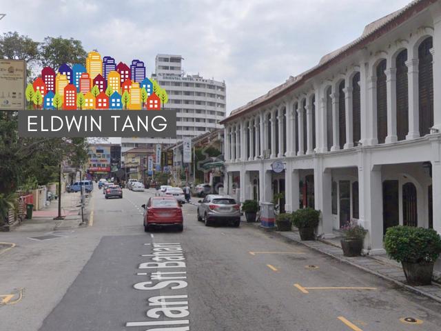 High Exposure Well Maintained Comemrcial Title Shop Lot For Rent 1
