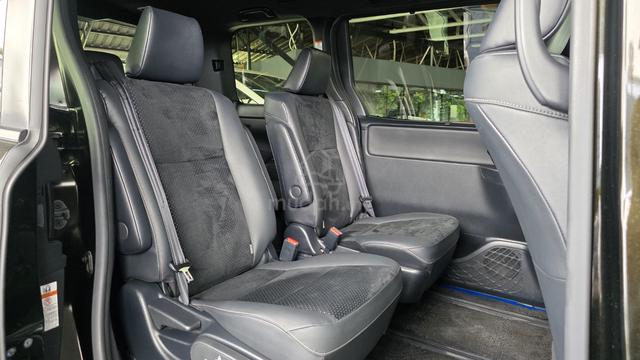 2021 Toyota VOXY 2.0 ZS KIRAMEKI III (A) PROMO - 5