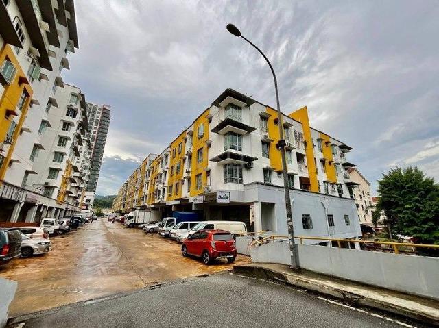 162 Residency Selayang 1