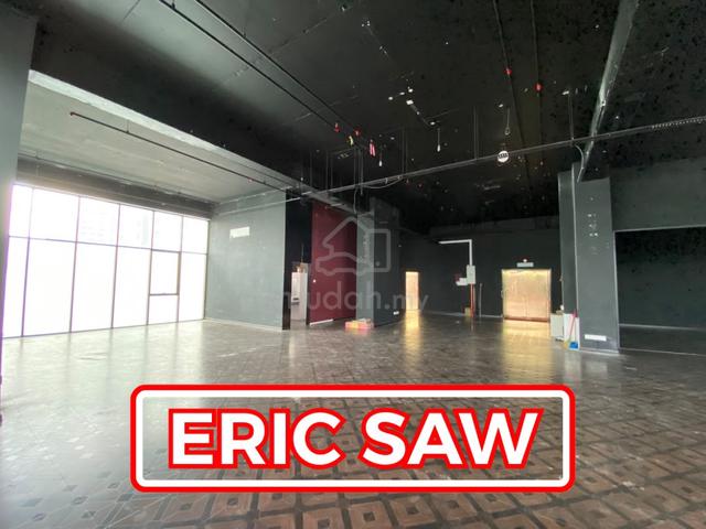[2800SF] High Ceiling Gurney Drive Shoplot Main Road Kelawai Paragon 1