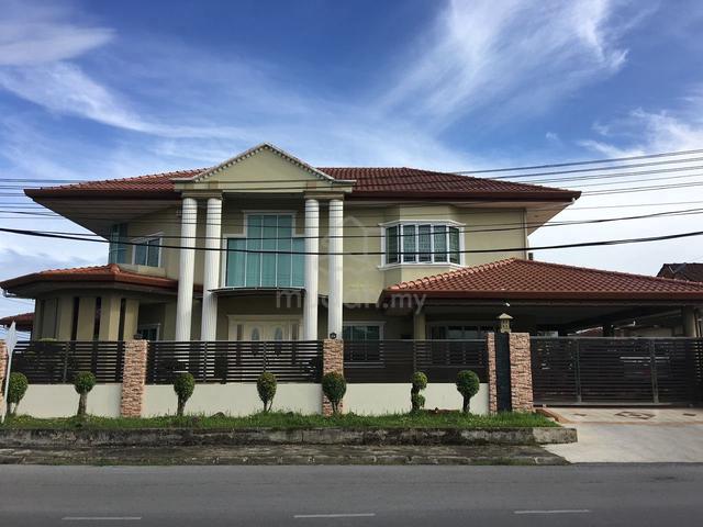Hidden Gem, Prime Location Bungalow @ Sunny Hill, Kuching. 1